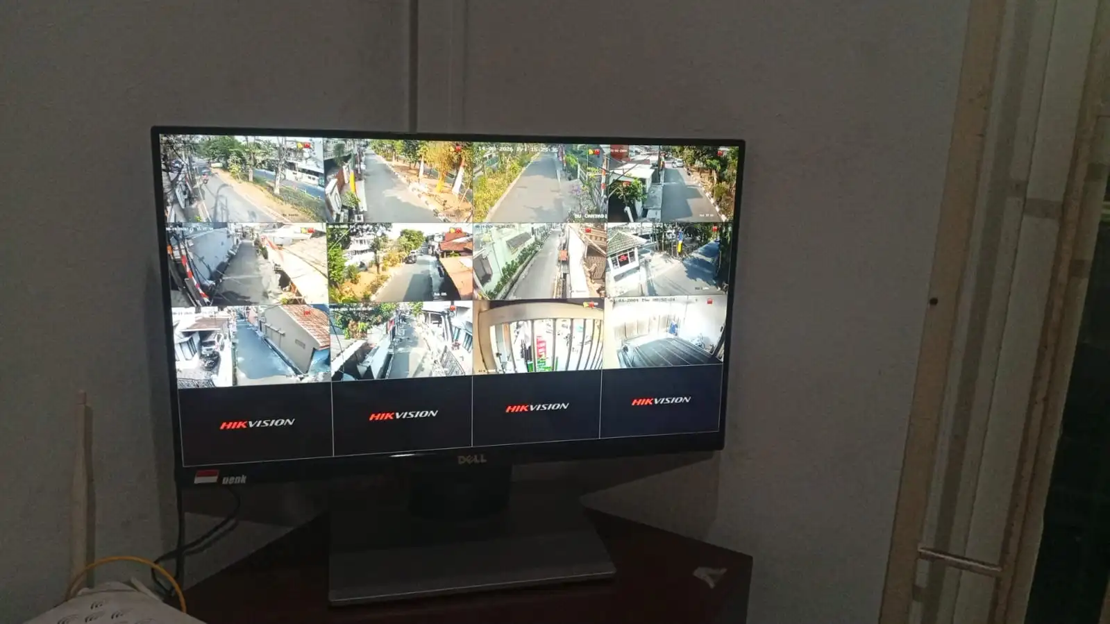 Hasil pemasangan CCTV untuk pemantauan area sekolah